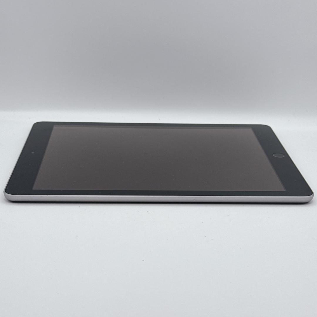 【美品】Apple iPad 第6世代 Wi-Fiモデル A1893 128GB
