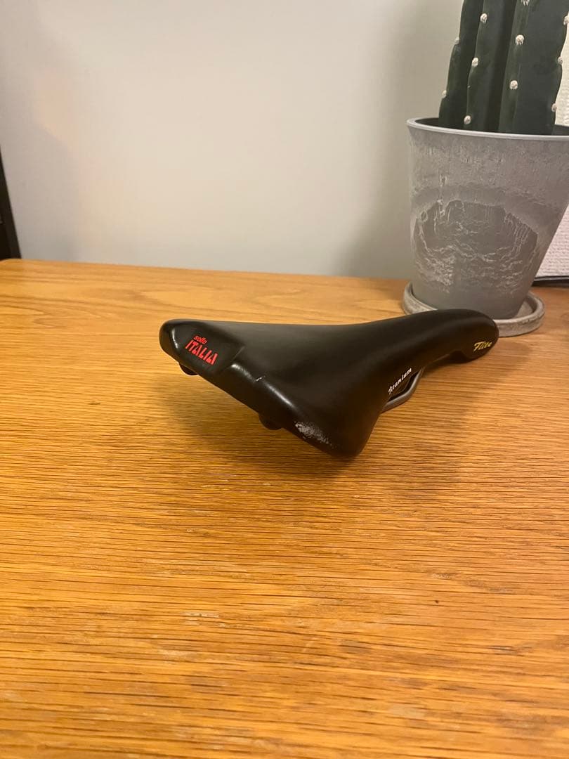 【サドル】　SELLE ITALIA flite 1990 【BLACK】