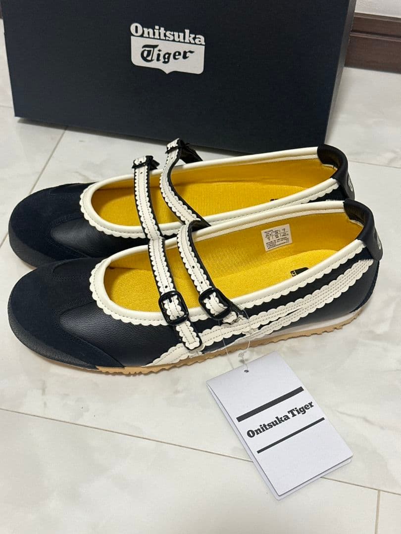 新品☆ オニツカタイガー Mexico66 TGRS