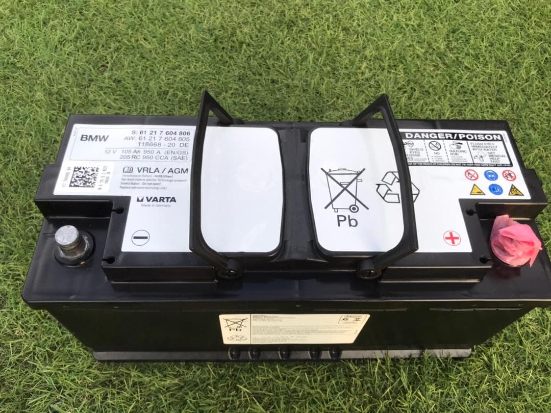 VARTA AGMバッテリー 　欧州車　61217604806