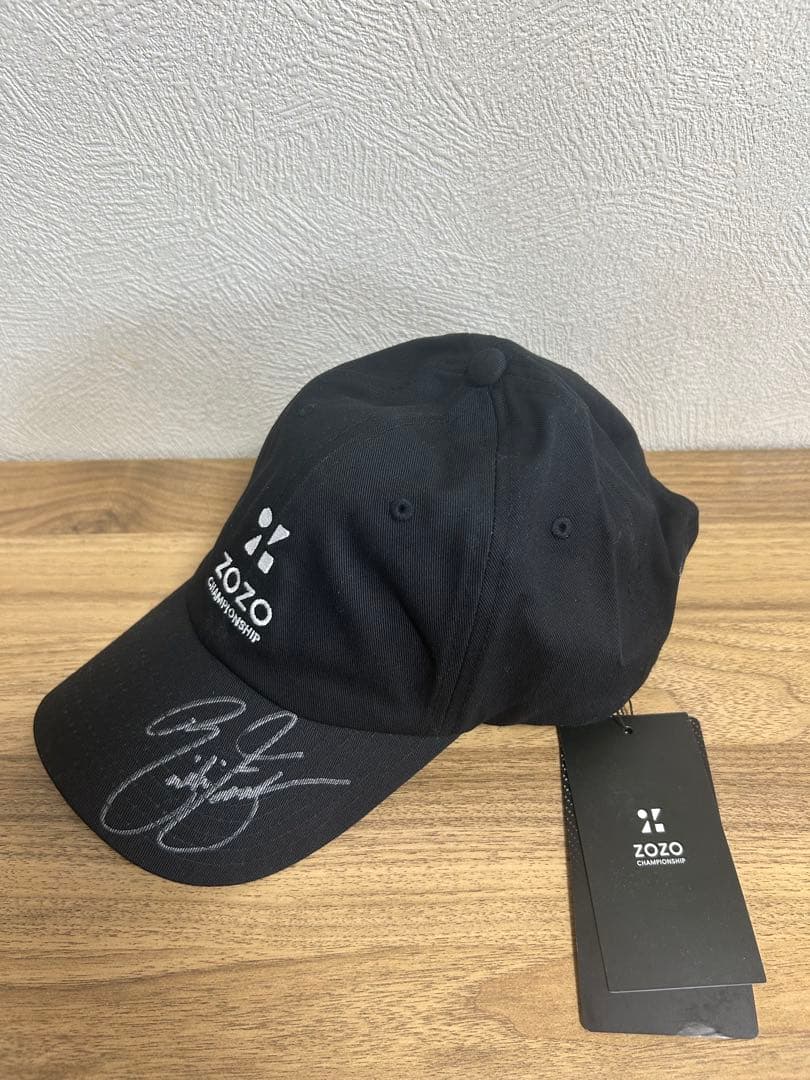 【希少価値あり】2023ZOZOリッキーファウラーサイン入り 黒キャップ