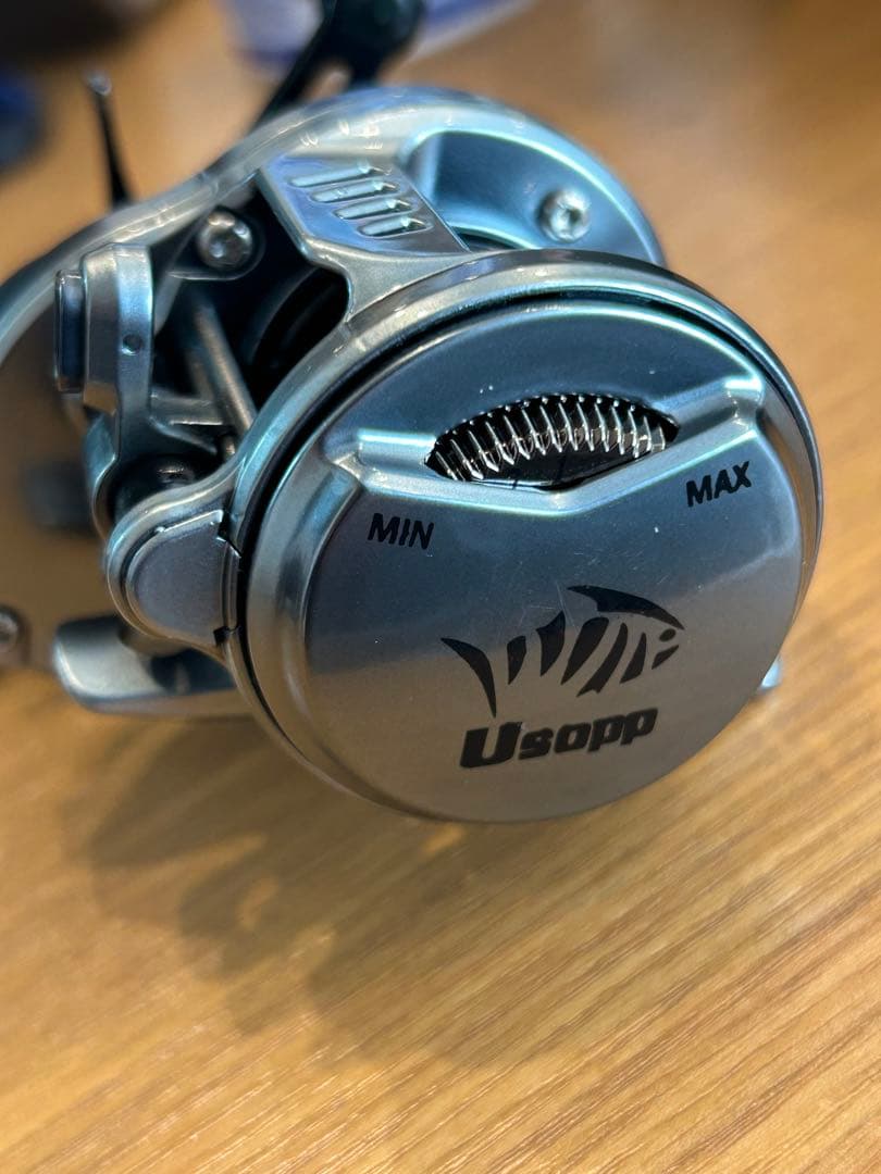 【1度使用】USOPP 右ベイトキャスティングリール 【LEYDUN】