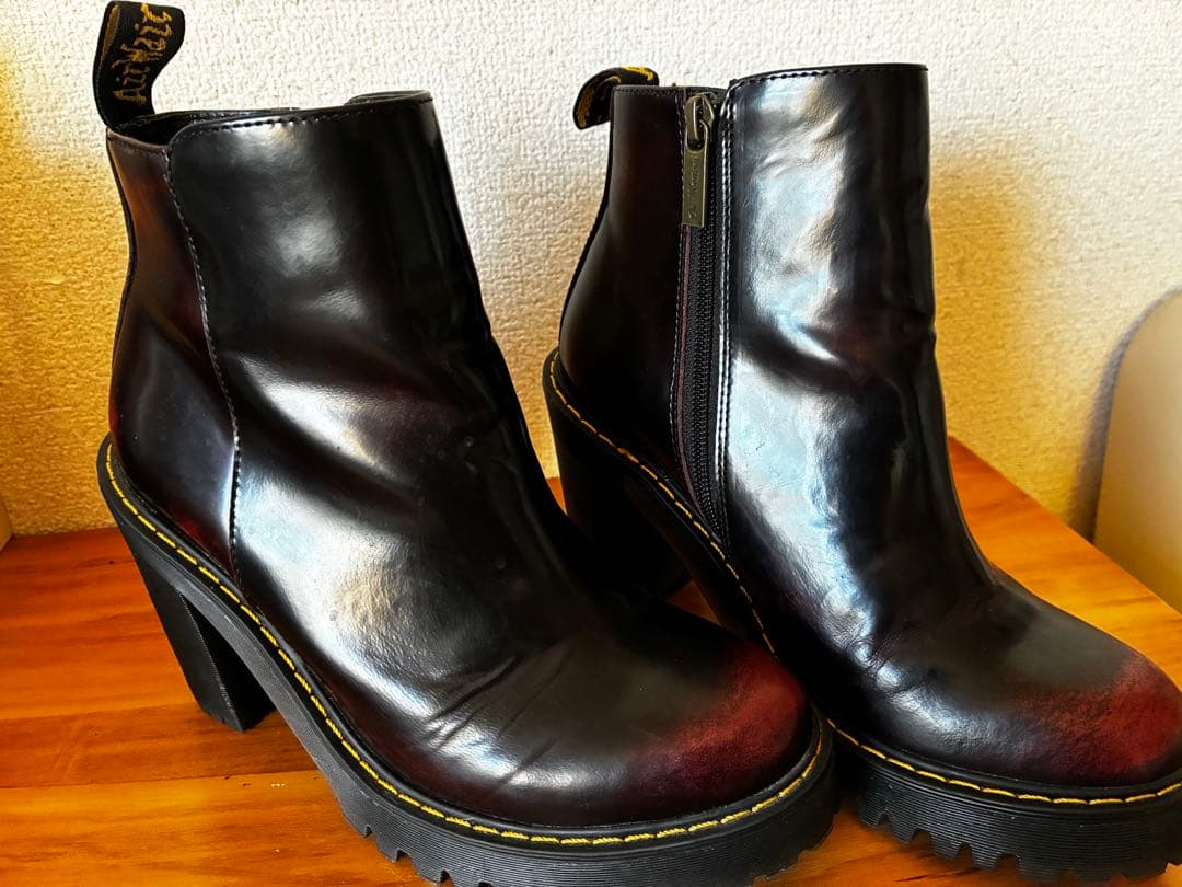 ドクターマーチン マグダレナ アンクルジップ ヒールブーツ 23728600