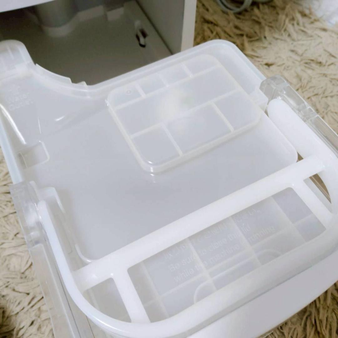 美品 Panasonic 除湿機 F-YHVX120 ホワイト