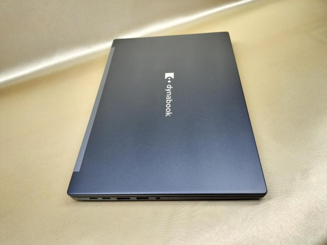 東芝　Dynabook G83/KW　高性能　2023年モデル(K-211)