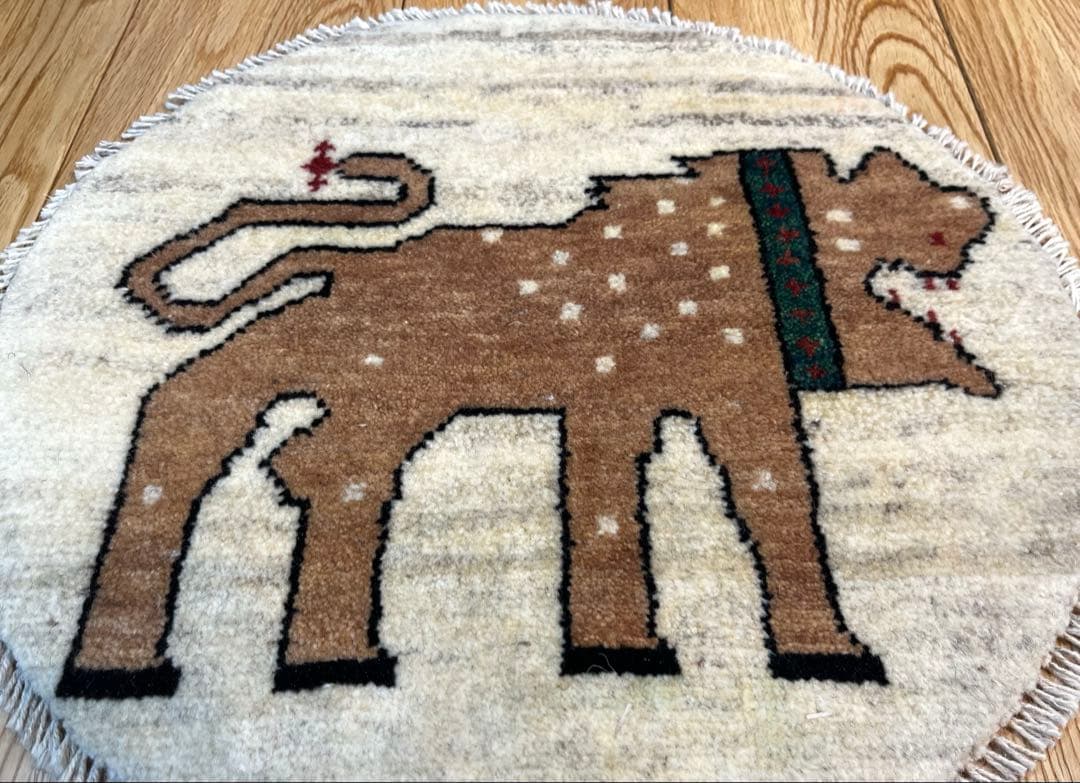 ペルシャ　アマレバフト　円形　40×40サイズ　ライオン