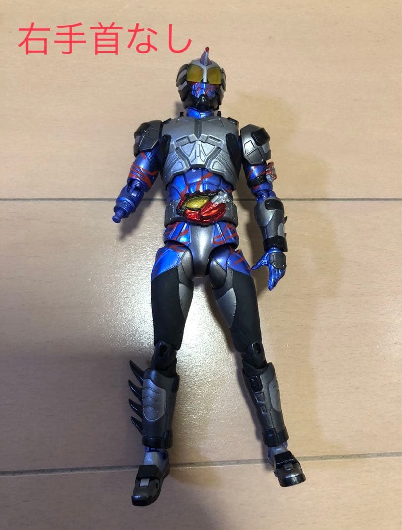 サ*ー様 仮面ライダー　フィギュアーツ　バンダイ