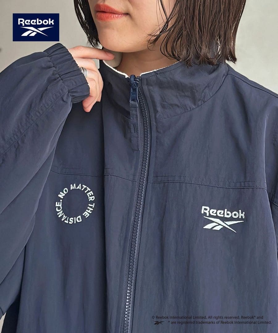 Reebok ネイビー　リバーシブルブルゾン