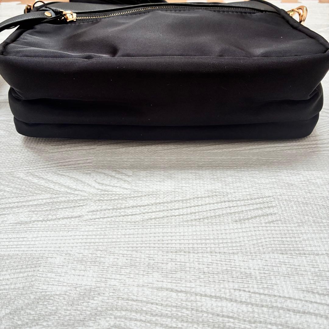 【新品】トラベロン Addison 盗難防止 ショルダーバッグ 黒 防犯RFID