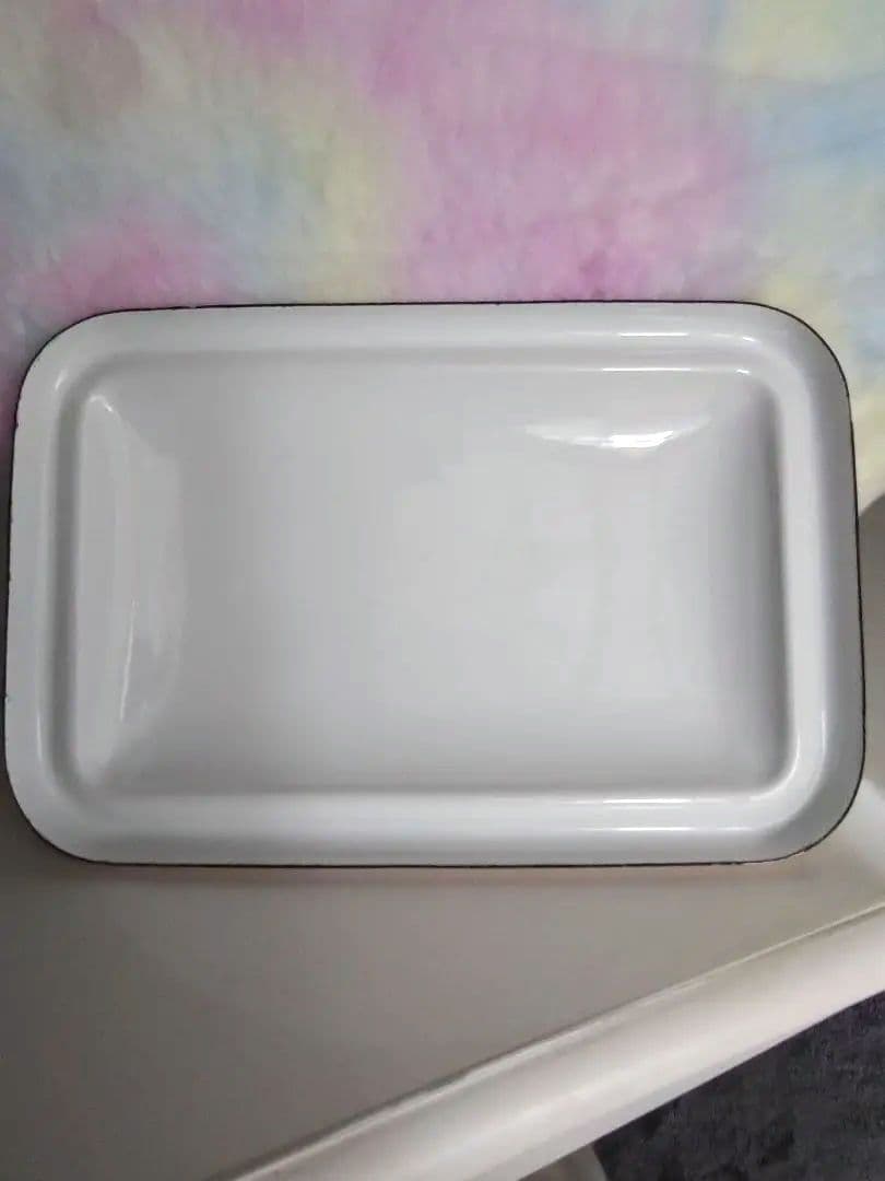 美品 イマン imane プリンセスローズ ミディ ホーロー 缶