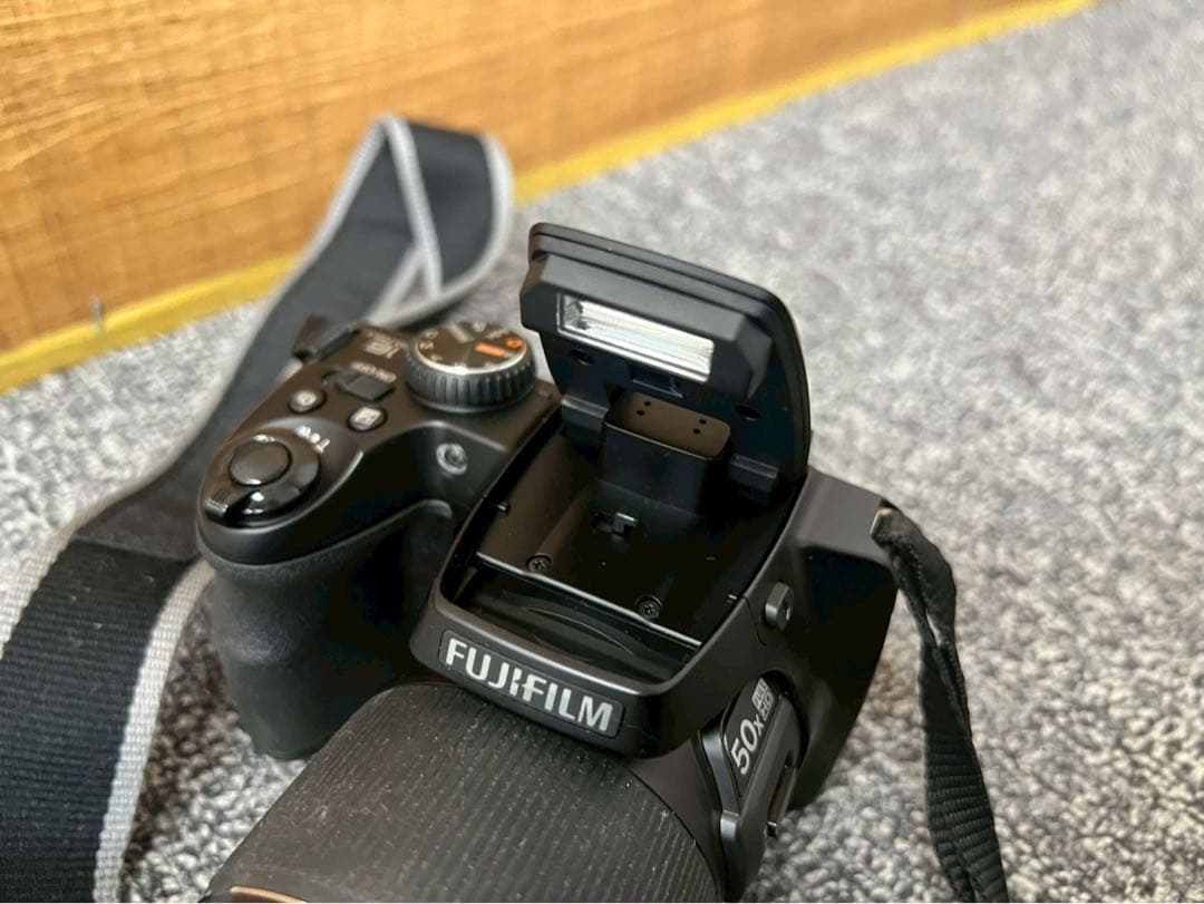 SI346☆美品☆富士フィルム☆カメラ☆FinePix S9200☆動作品