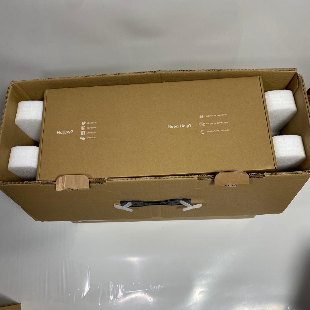 美品WACOM Cintiq22 DTK2260K0D 21.5型液晶タブレット