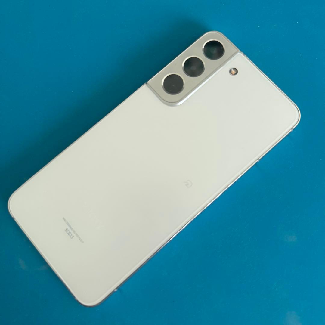 かなり綺麗　GALAXY s22 国内版　au scg13 シムフリー　白