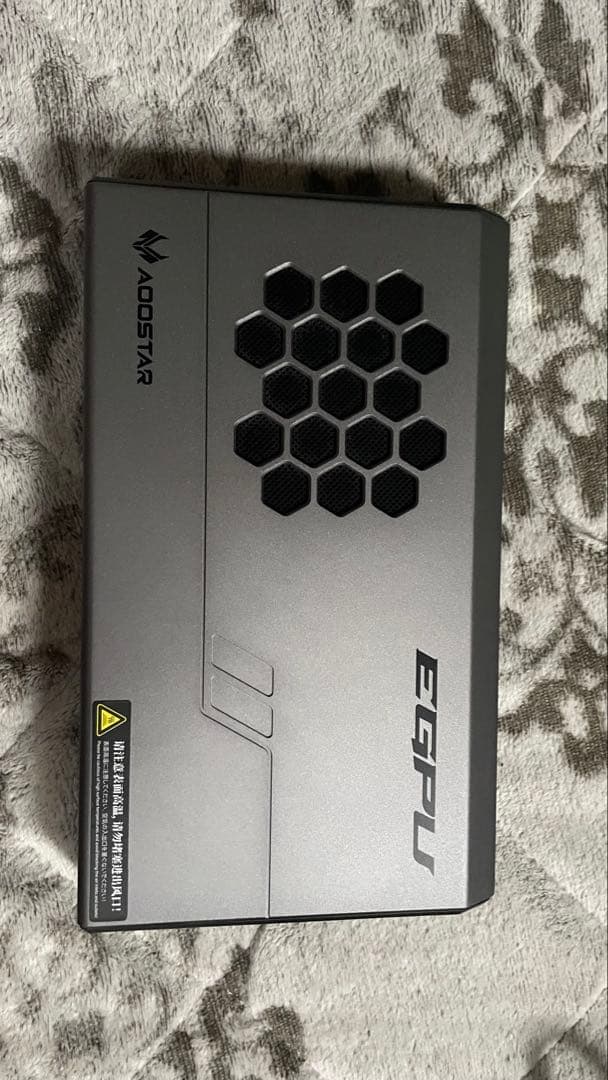 AOOSTAR XG76 EGPU RX7600M OCuLinkとUSB4接続