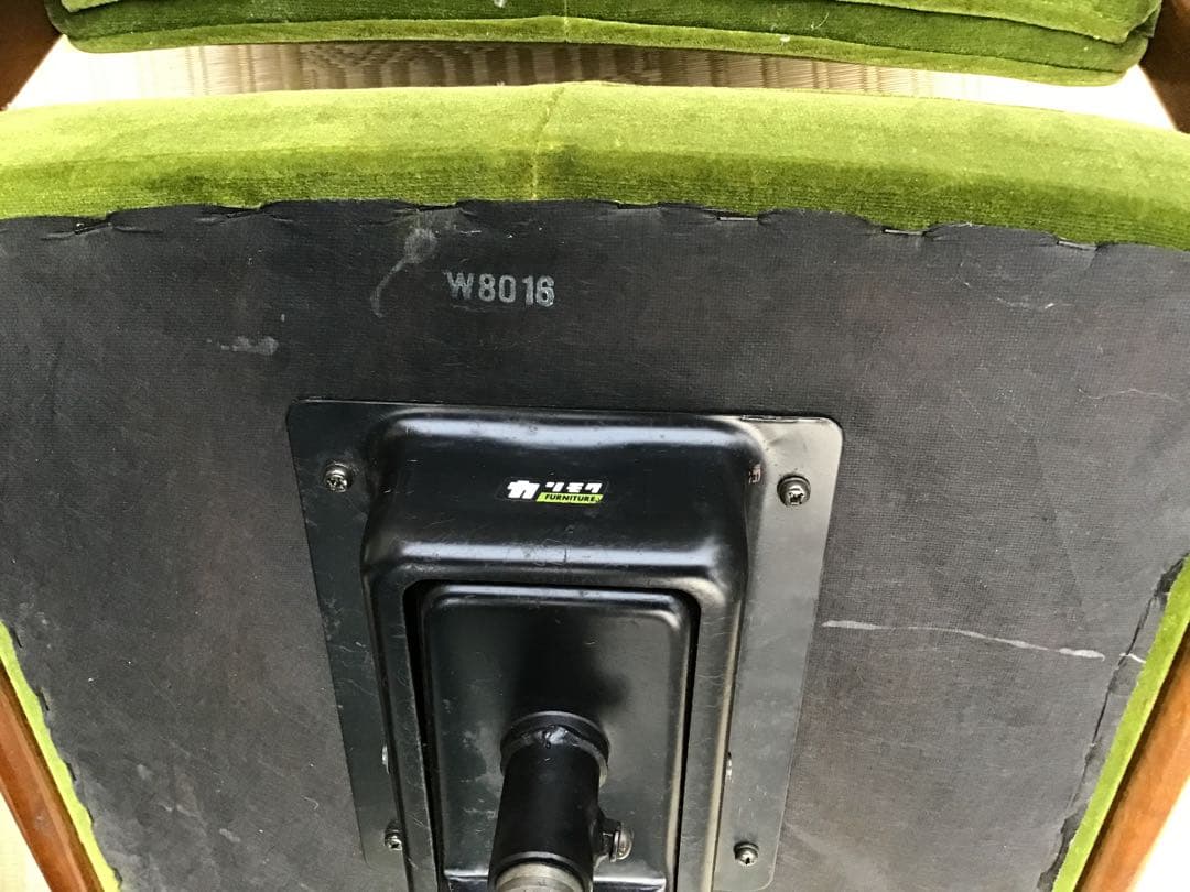 c*c様 昭和　レトロ　難有り　カリモク　緑色ベルベット風回転チェア