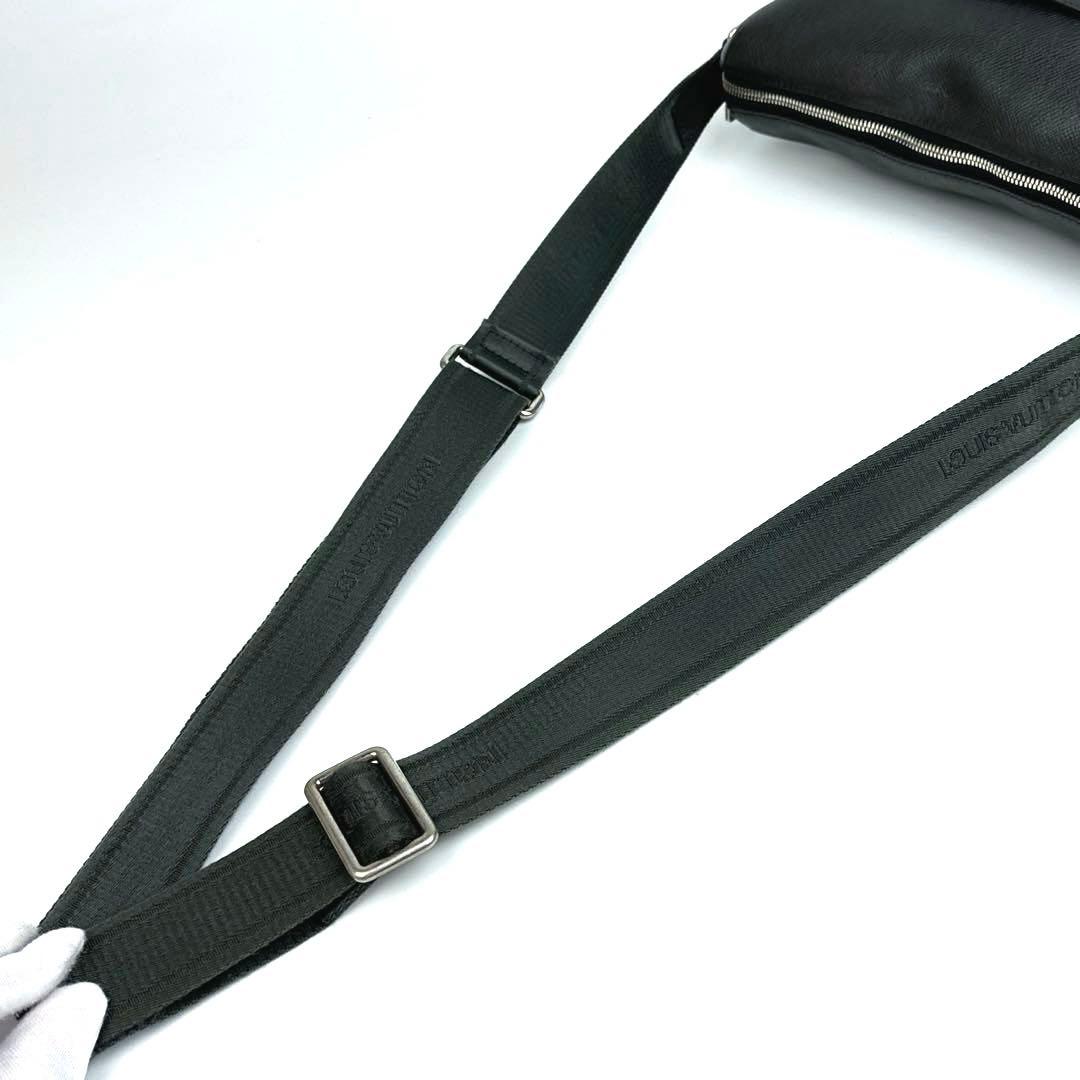 ネエさん ルイヴィトン タイガ グリゴリ メッセンジャーPM M30238