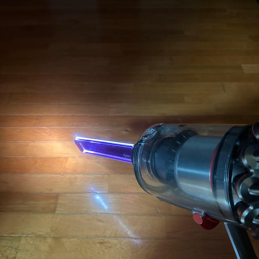ダイソン 掃除機 Dyson SV15分解清掃済 先細LED・スタンド付 完動品