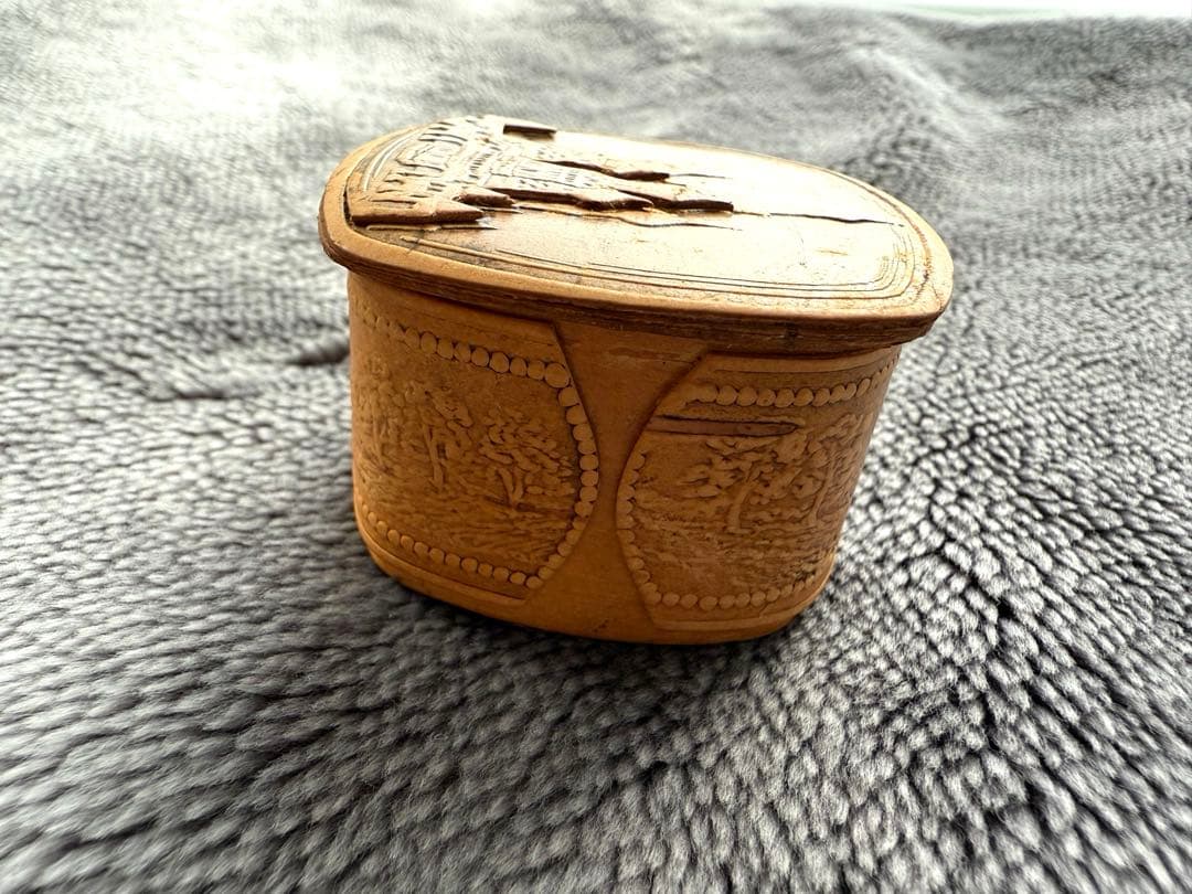 ヴィンテージ　北欧雑貨　【ベレスタ】　ロシア　白樺　小物入れ　ボックス