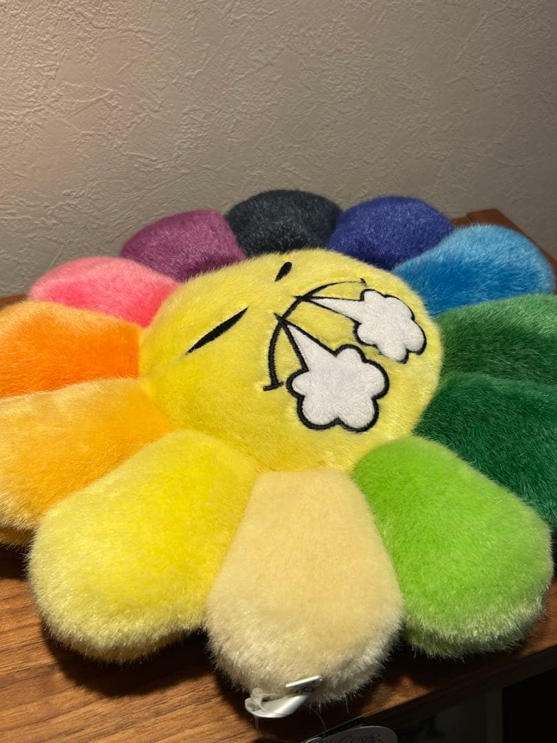 村上隆　フラワークッション　絵文字　 お花クッション　ぬいぐるみ 30cm