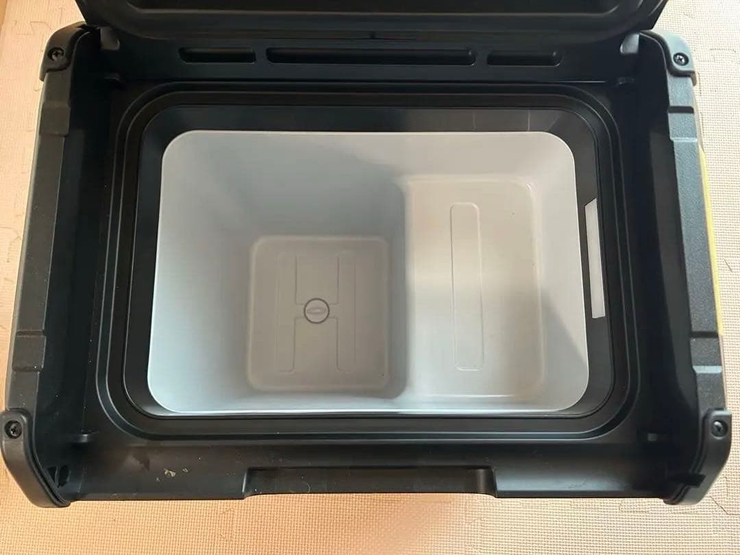 くじら　EENOUR 車載冷蔵庫　D18　ブラック　18L バッテリー付き