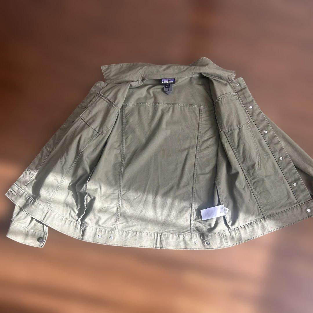 patagonia カーキ　長袖ジャケット M