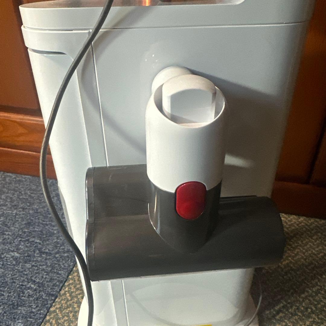 Dyson V10 SV12 動作品　エコ46分　フロアドック付き