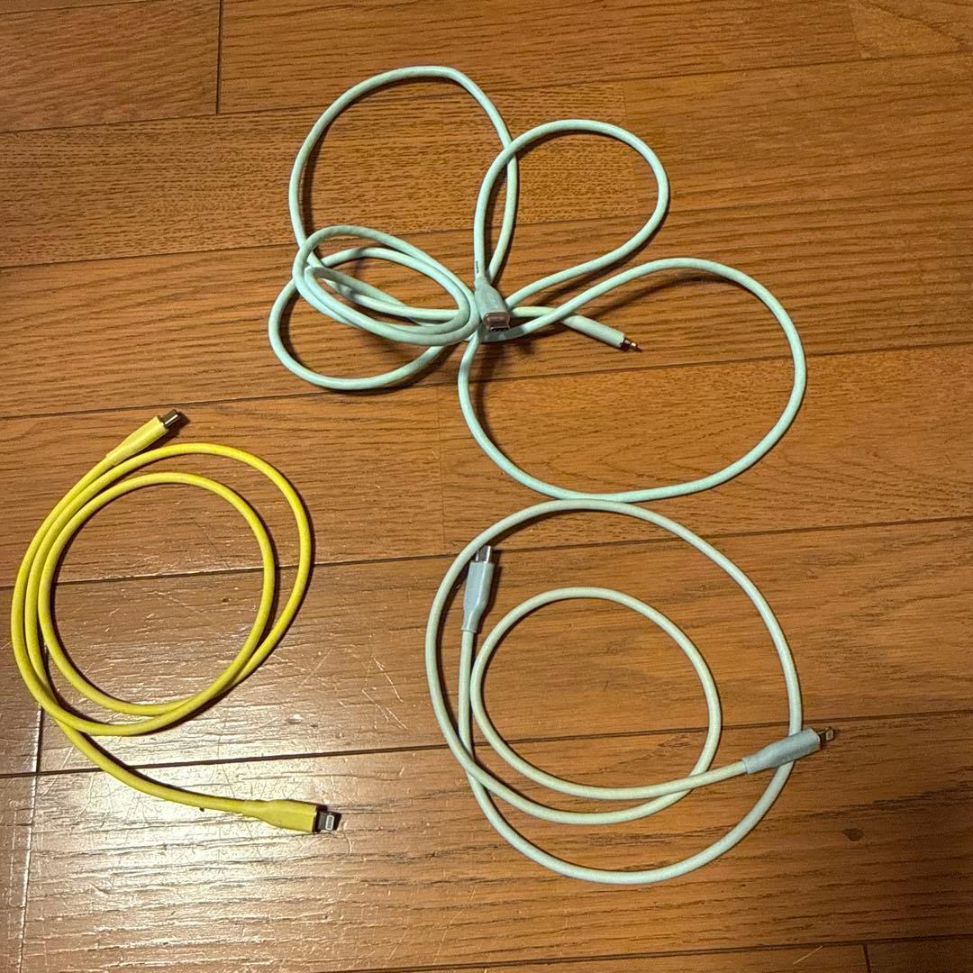 iPhone13 128GB 充電ケーブル３本付き