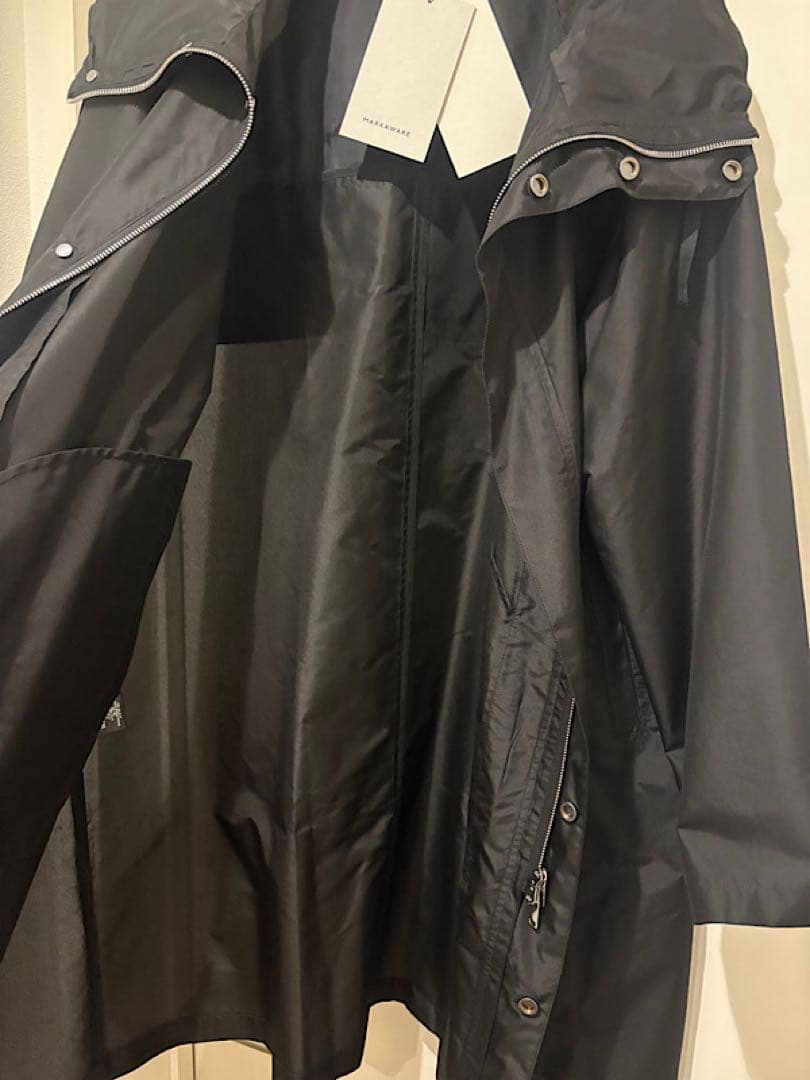 新品MARKAWAREマーカウェア25SS定価13万シルクタフタモッズパーカー黒