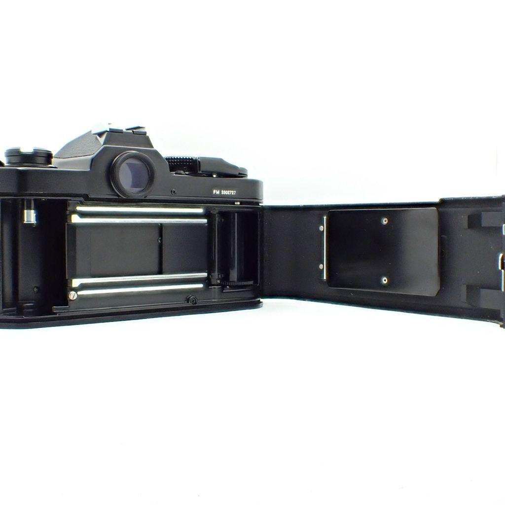 M*a様 【動作確認済良品】Nikon FM ボディブラック 新品電池&初期動作