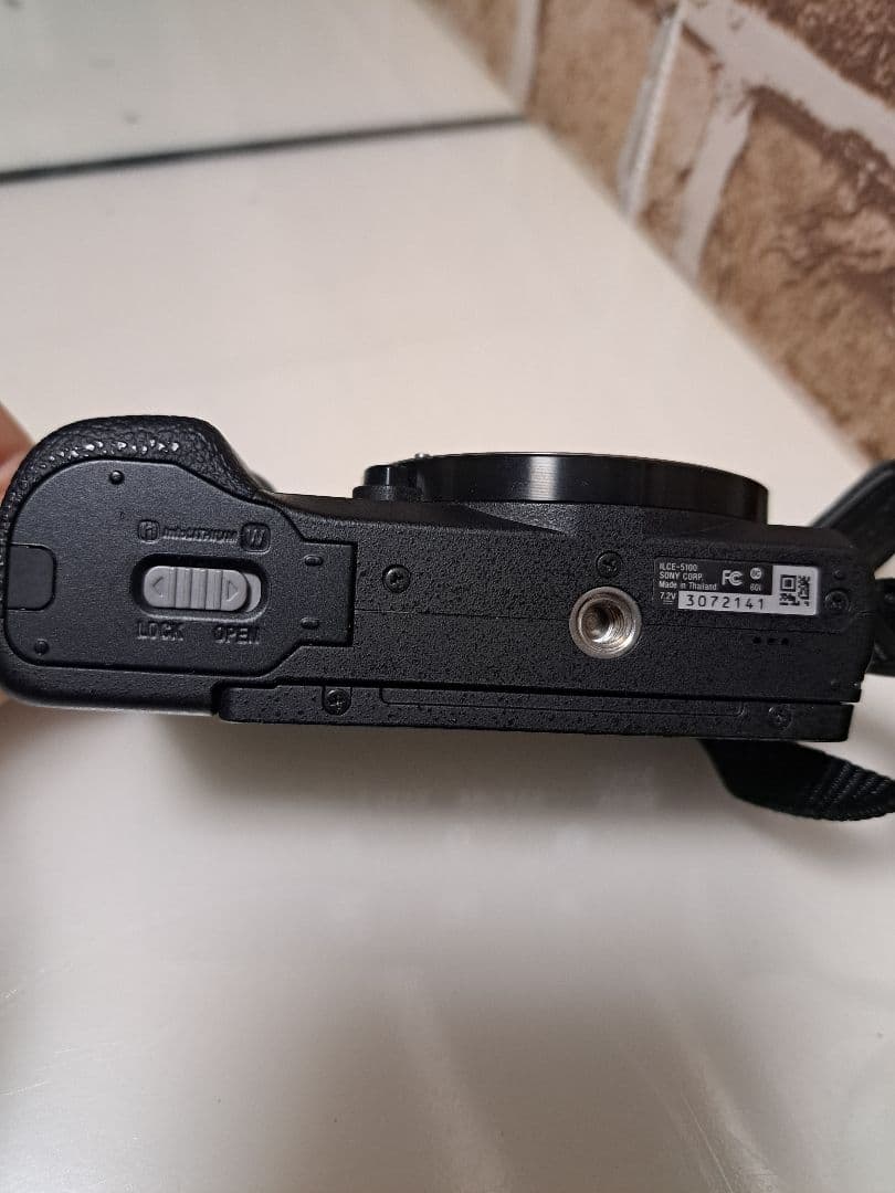 SONY α5100 ミラーレス一眼カメラ【美品】