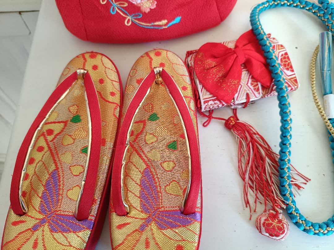 ブランドMoeブルーに薔薇の花の着物にピンクの袋帯セット