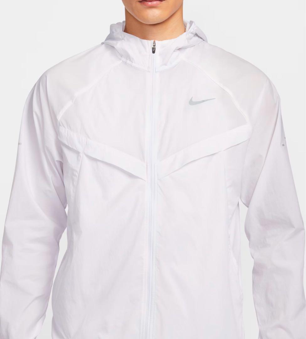 NIKE ストライド　メンズ レペル UV ランニングジャケット