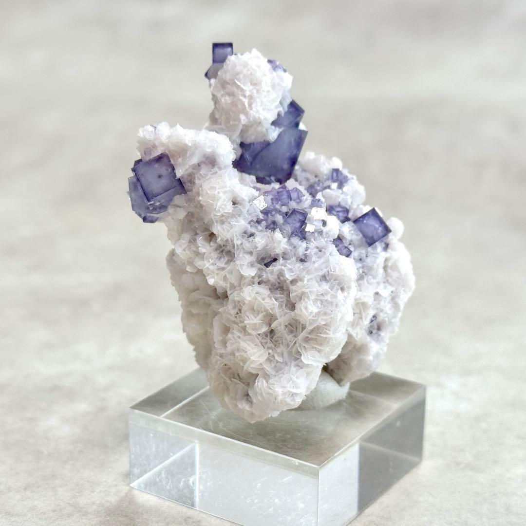 【D194】ポーセリンフローライト Aタイプ ヤオガンシャン 原石 鉱物 標本