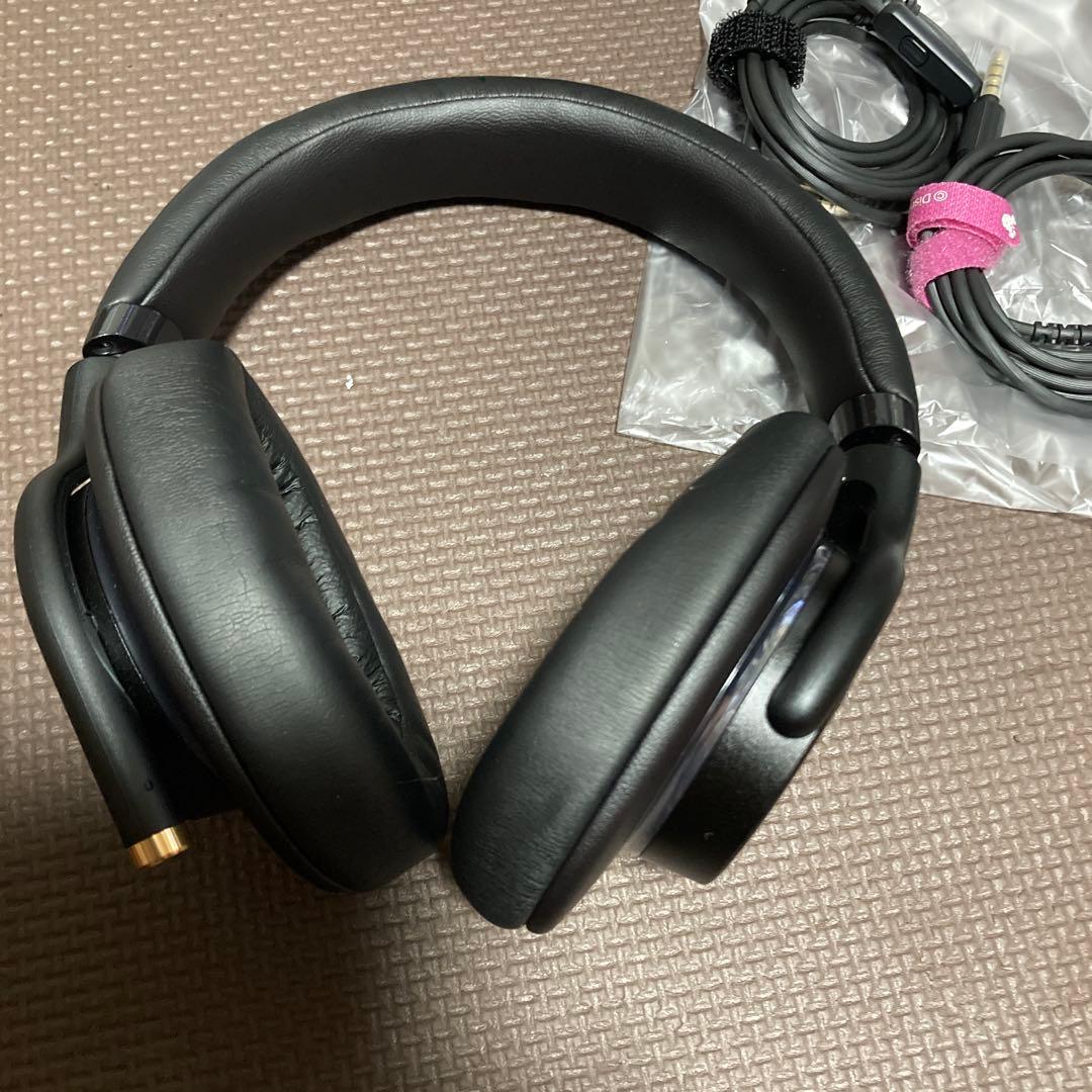 【ほぼ未使用品】ソニー MDR-1AM2-B ステレオヘッドホン ブラック、