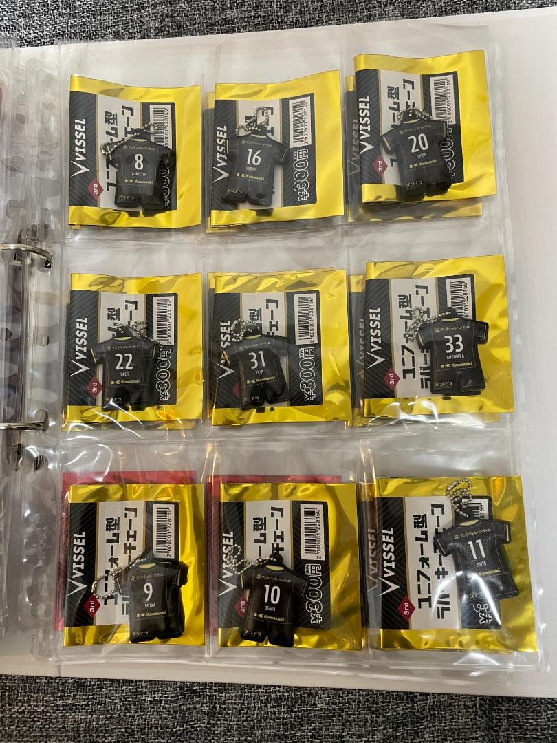 ヴィッセル神戸 2022ユニフォーム型ラバーキーチェーン セミコンプリートセット