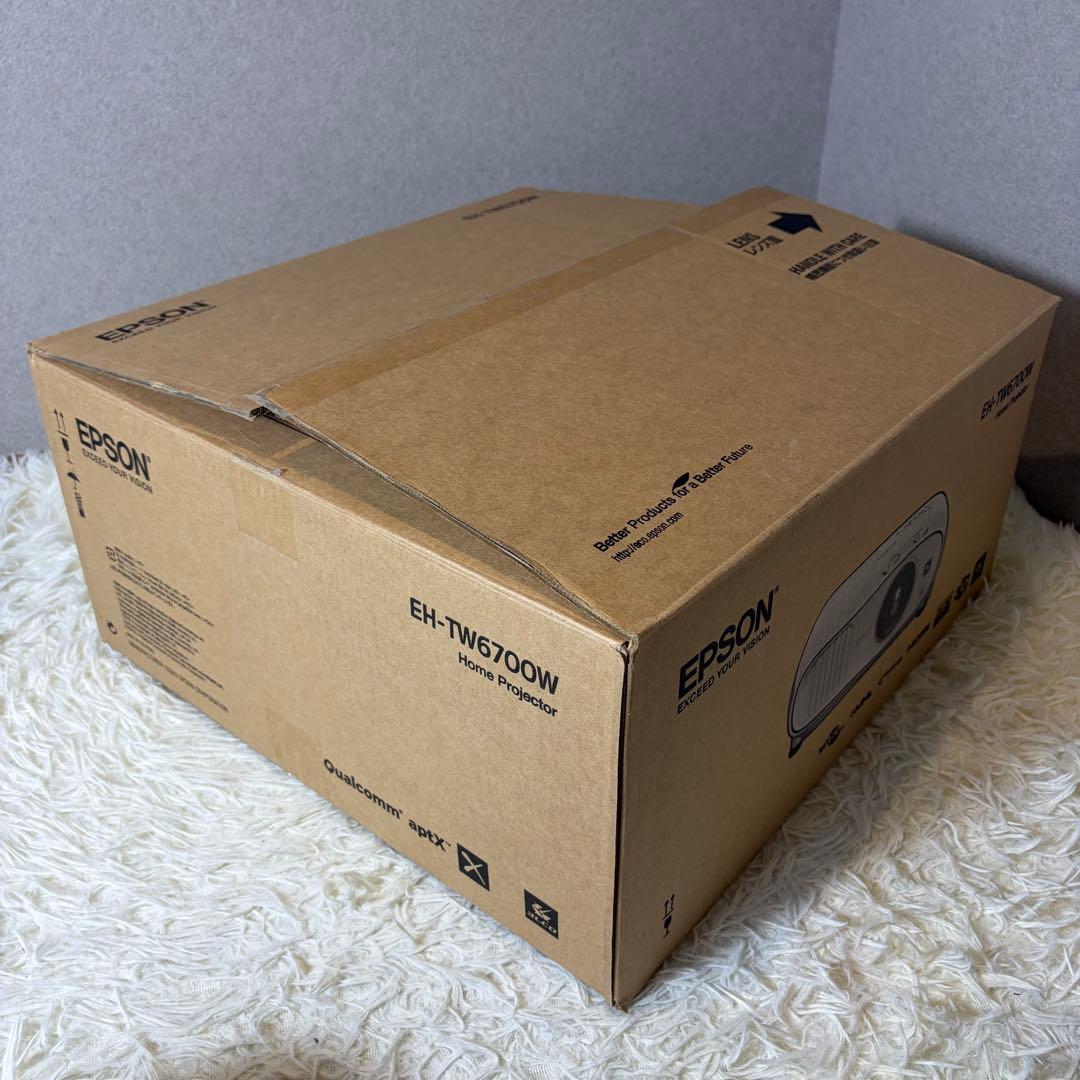 ほぼ未使用 EPSON プロジェクター EH-TW6700W ワイヤレスモデル
