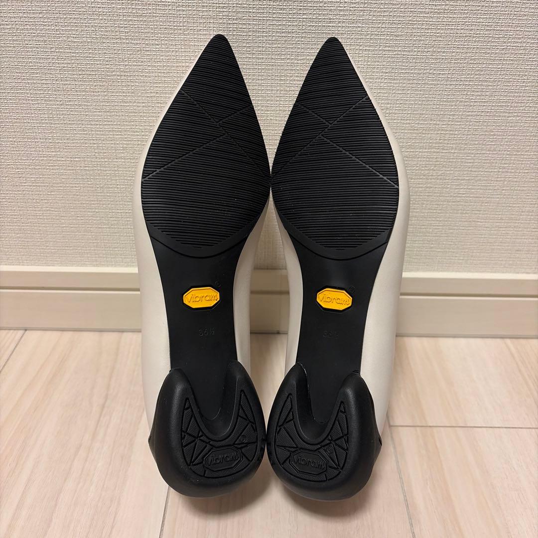 靴 SHISEI POINTED U PUMPS WHITE BLACK 36.5