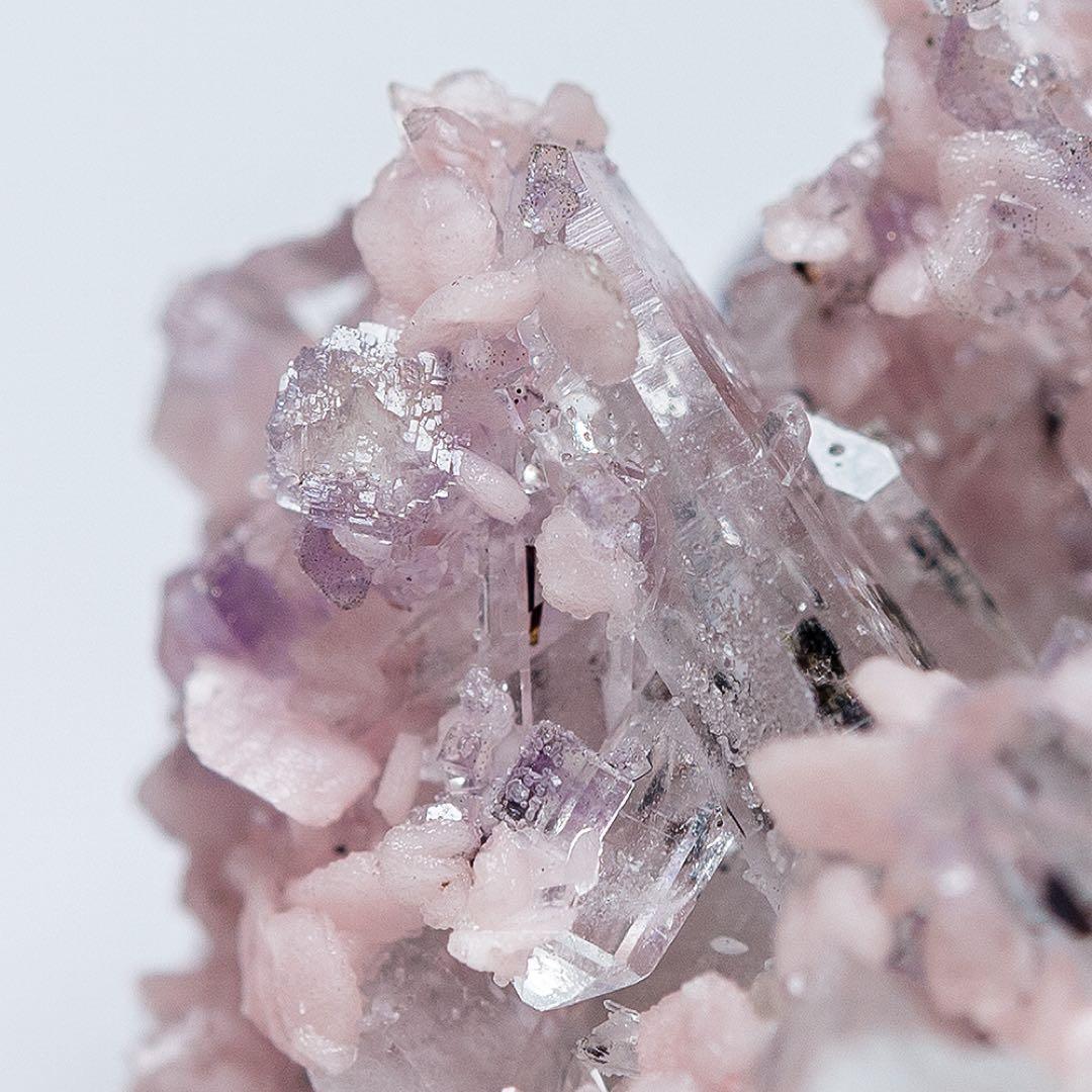 中国 ロードクロサイト フローライト 蛍石 天然石 原石 鉱物標本 鉱石 731