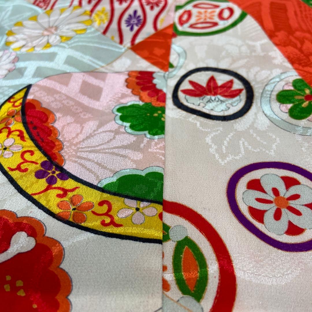 7歳祝い着 七五三用 着物 赤とクリーム色K101