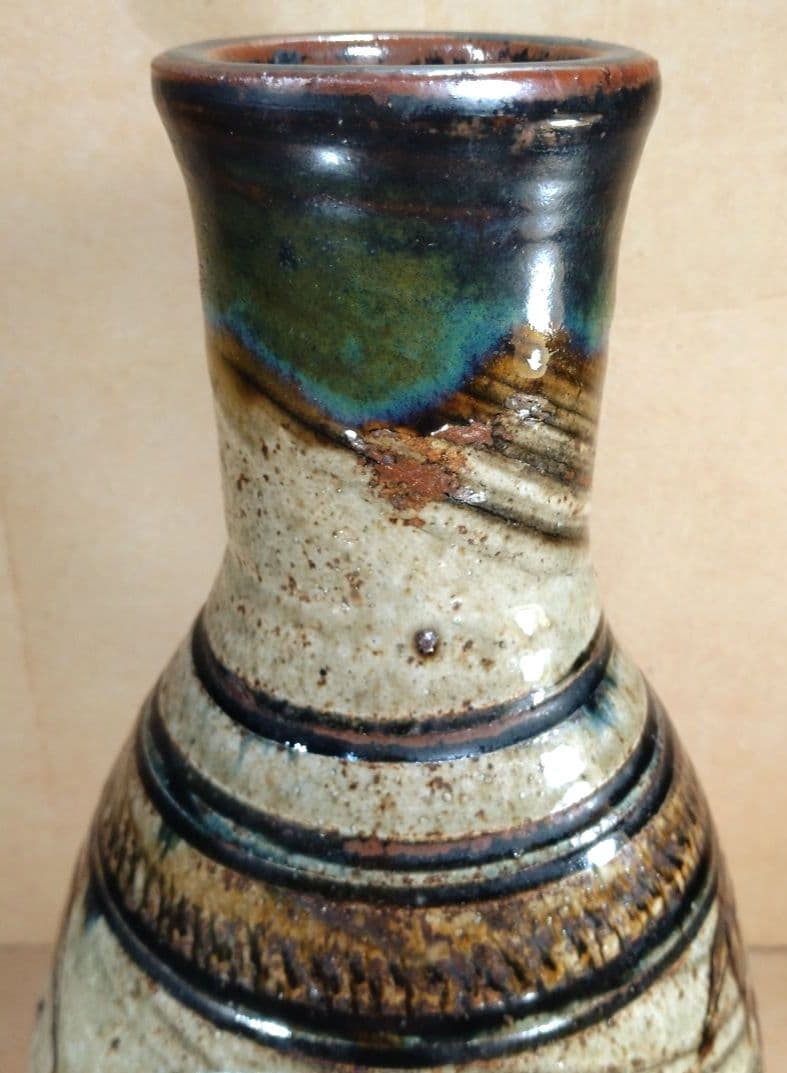 読谷初期【本物保証】金城次郎 魚紋花瓶 共箱 本人書付 h33㎝超 栞 人間国宝