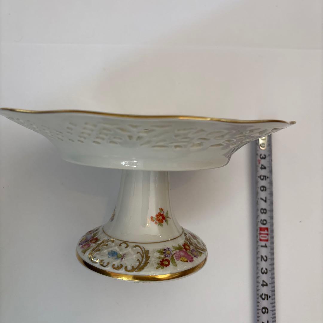 花柄 高台付き皿