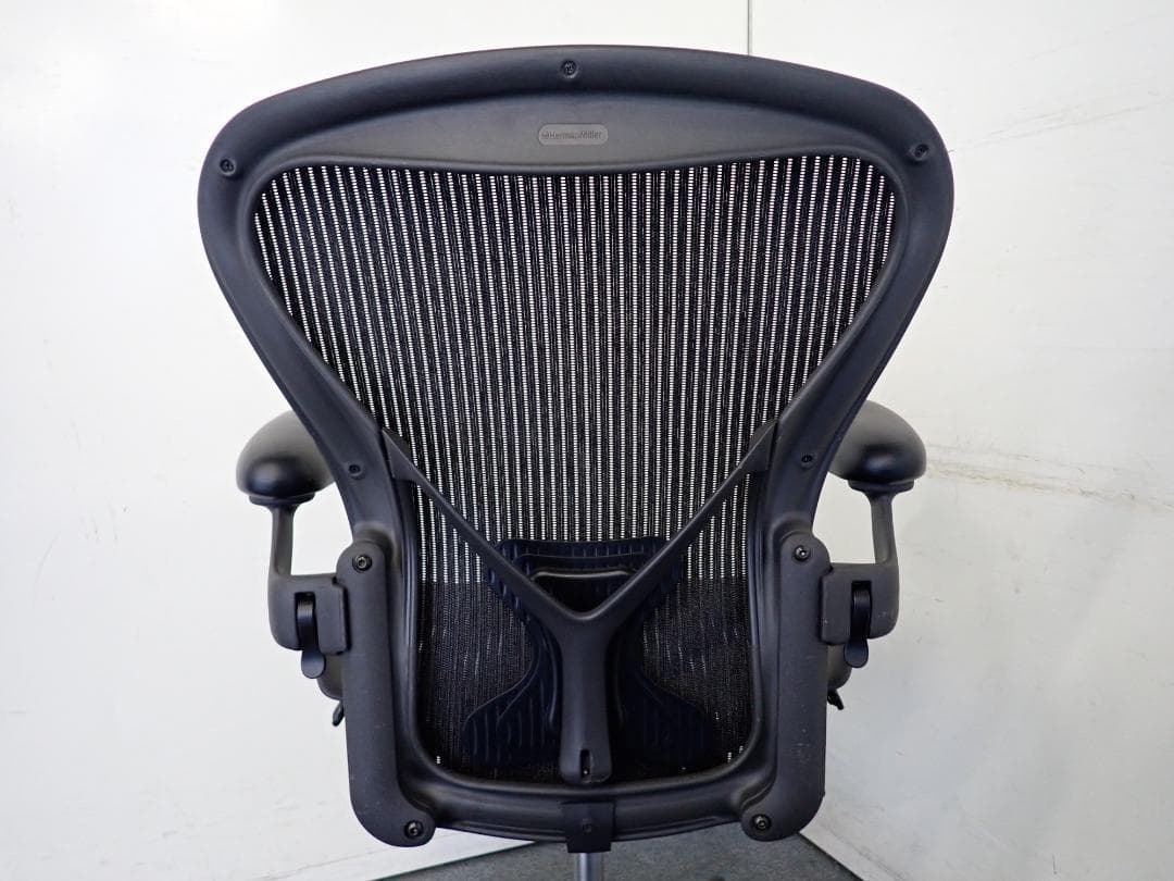 ハーマンミラー アーロンチェア　クラシックフル装備　Bサイズ