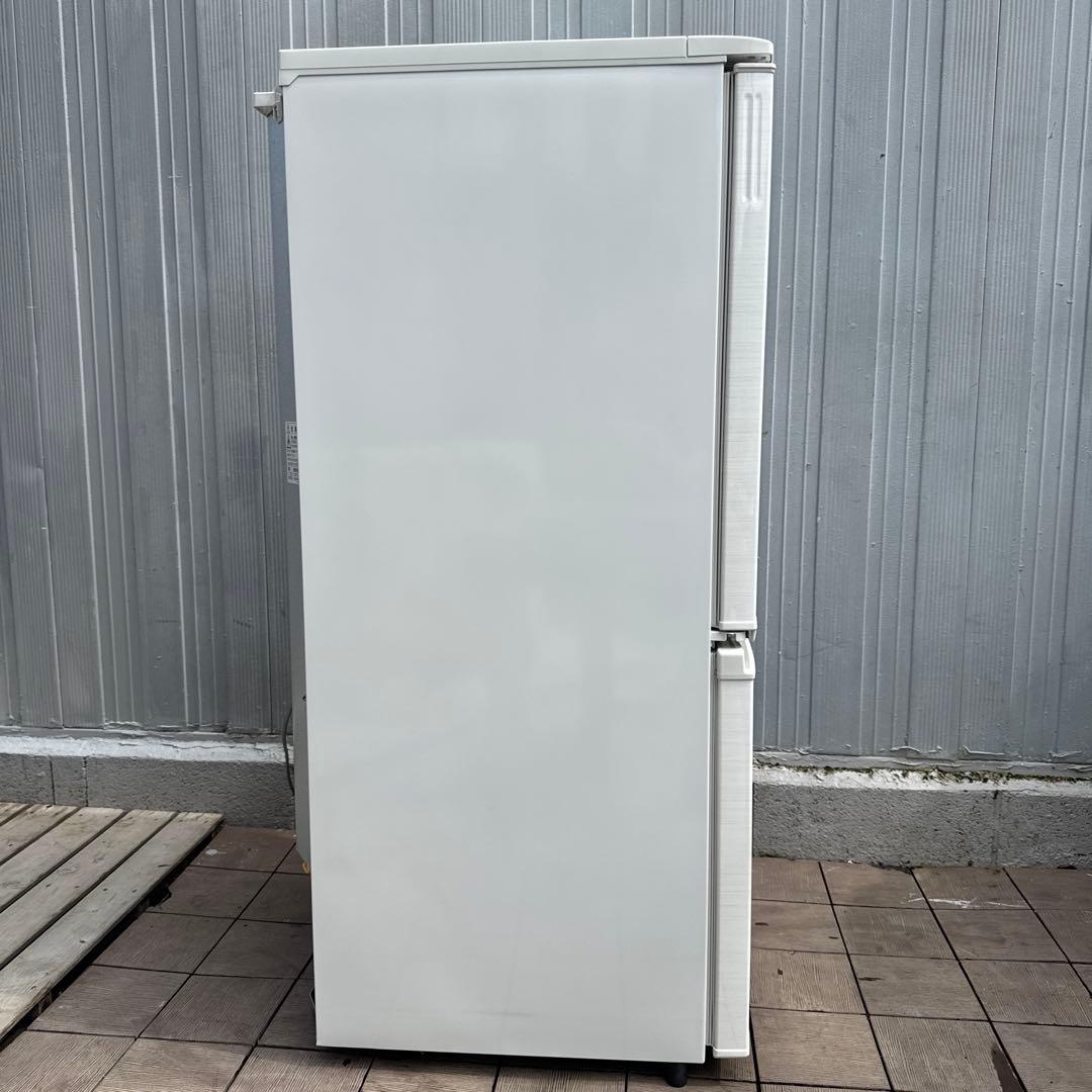 SHARP 冷蔵庫 2ドア つけかえどっちもドア 137L 木目調ホワイト