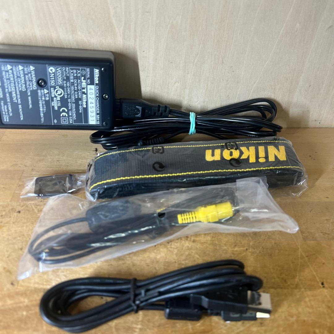 Nikon D80 +AF Nikkor 35-80 5.6D 完動セット