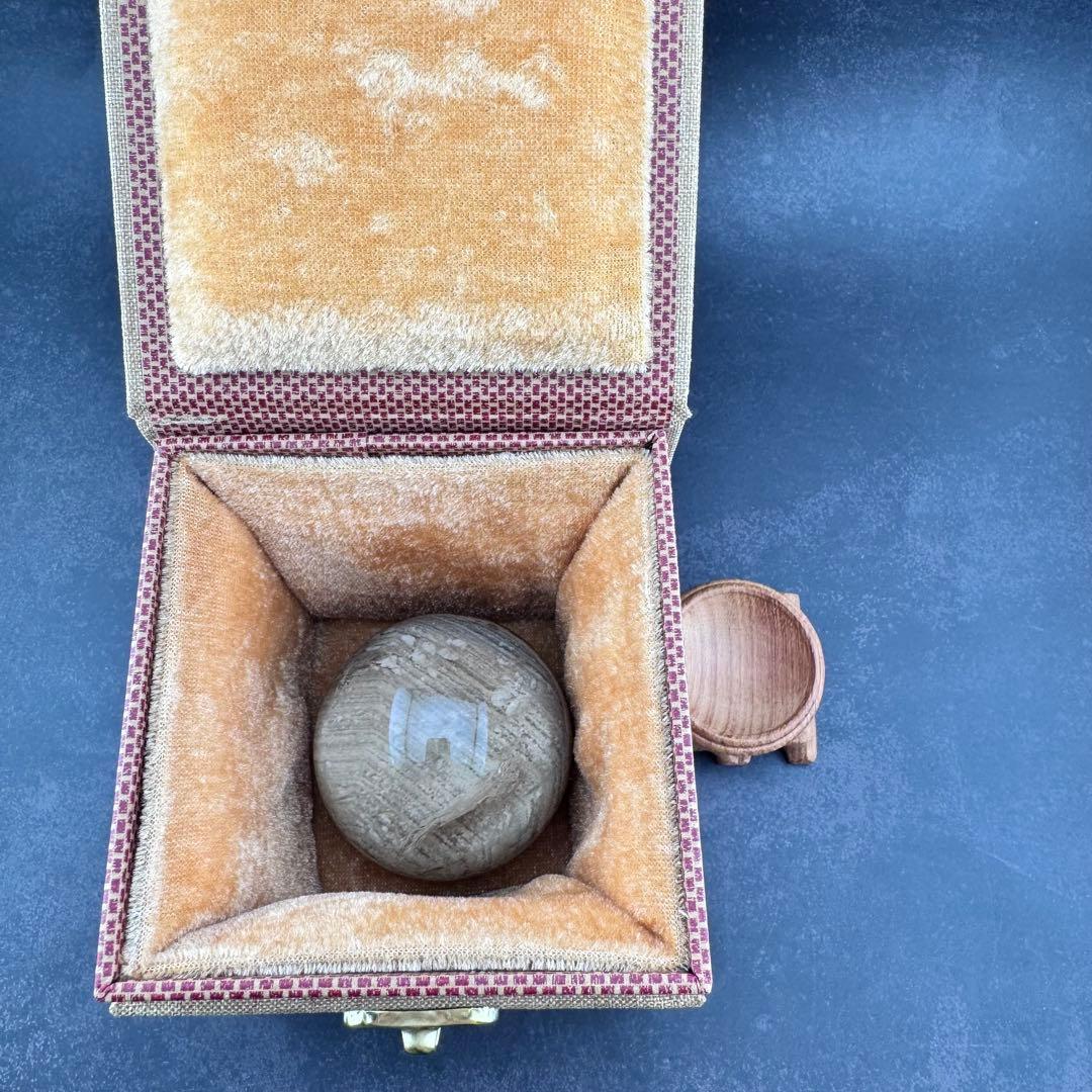 M-30虹入り層状ガーデンクォーツ丸玉 スフィア 庭園水晶 天然石 58.7mm