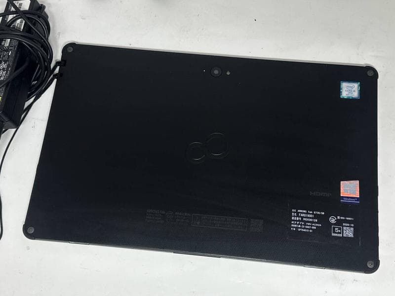 タブレットPC‘富士通 ARROWS Tab Q738-i5-8世代