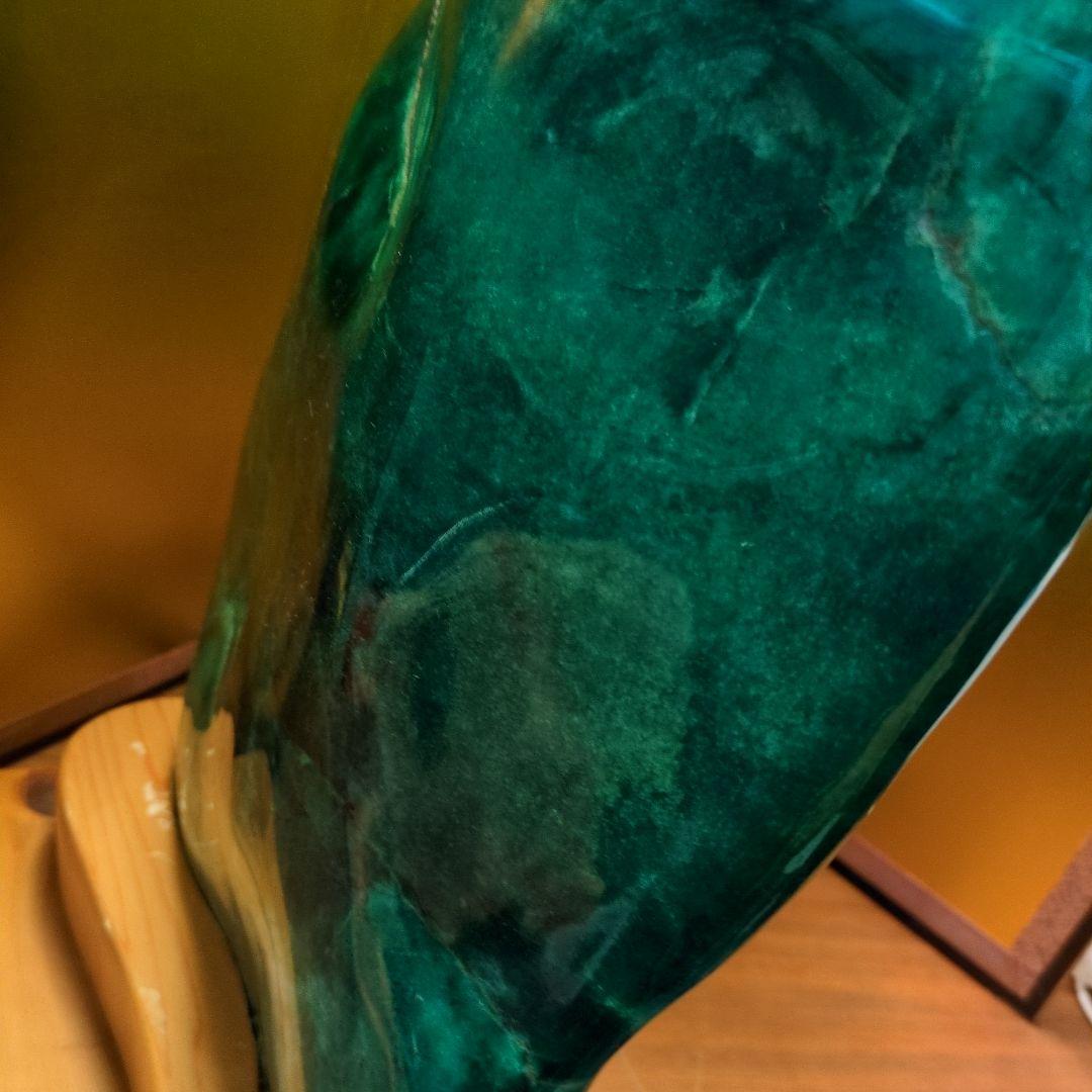 翡翠 ヒスイ 特大 約11.6kg 天然石 自然石 水石 木製専門台座付き