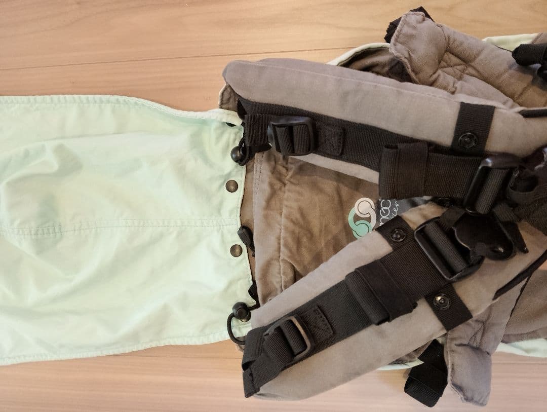 ツインゴーキャリア　抱っこひも