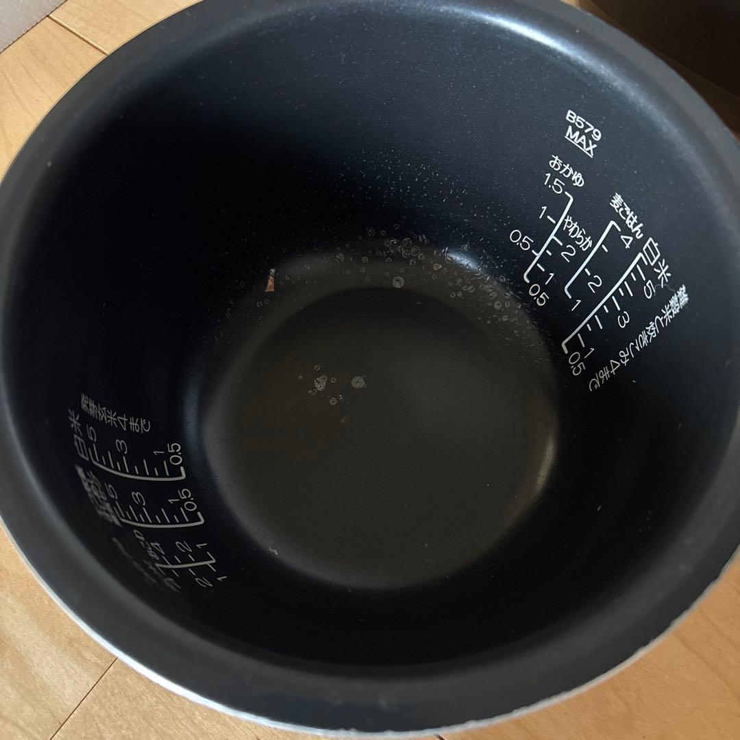 動作確認済　象印　炊飯器　５.５合炊き　NW-JW10　極め炊き　圧力IH炊飯