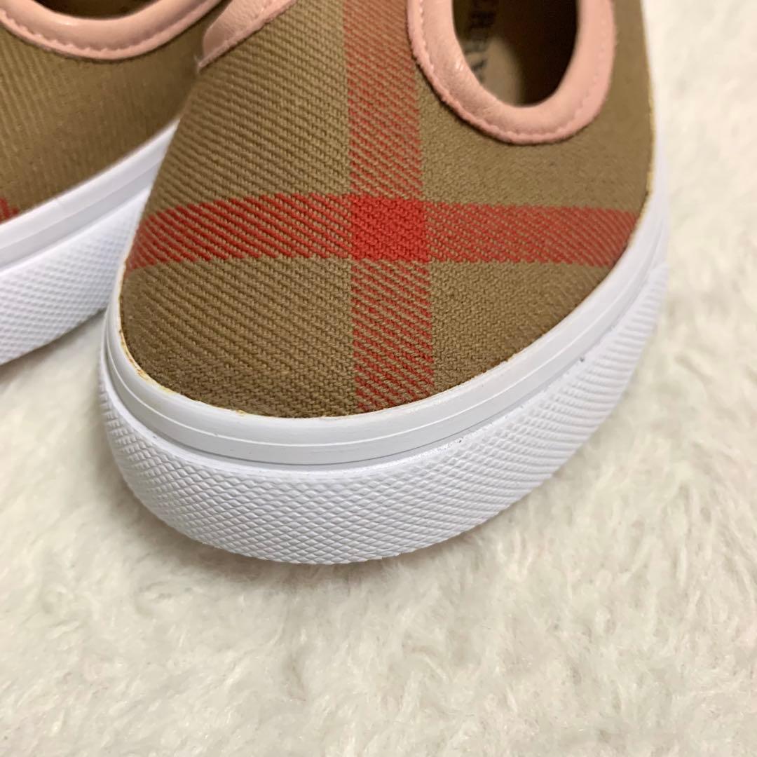 バーバリーチルドレン スニーカー ノバチェック 16cm タグ&箱付き未使用品